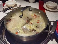 -三人行骨头王火锅(长寿店)