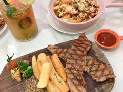 -丽莎沙拉轻食餐厅(国贸店)