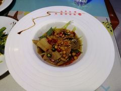 香水毛肚-忘忧草融合私房菜(红鼎国际店)