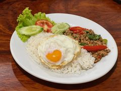 -Dang restaurant (patong phuket)