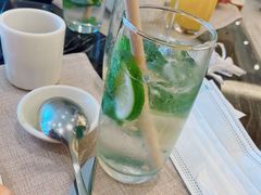 -东方红海鲜百汇(国际大厦店)