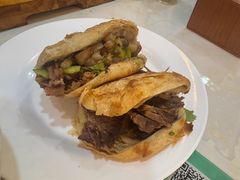-相聚青山餐厅(阎河路店)