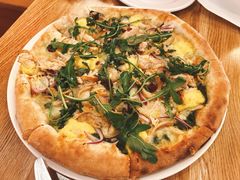 烤鸡奶酪蔬菜披萨-城市大道红炉披萨烘焙坊