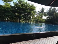 -三亚湾海居铂尔曼度假酒店