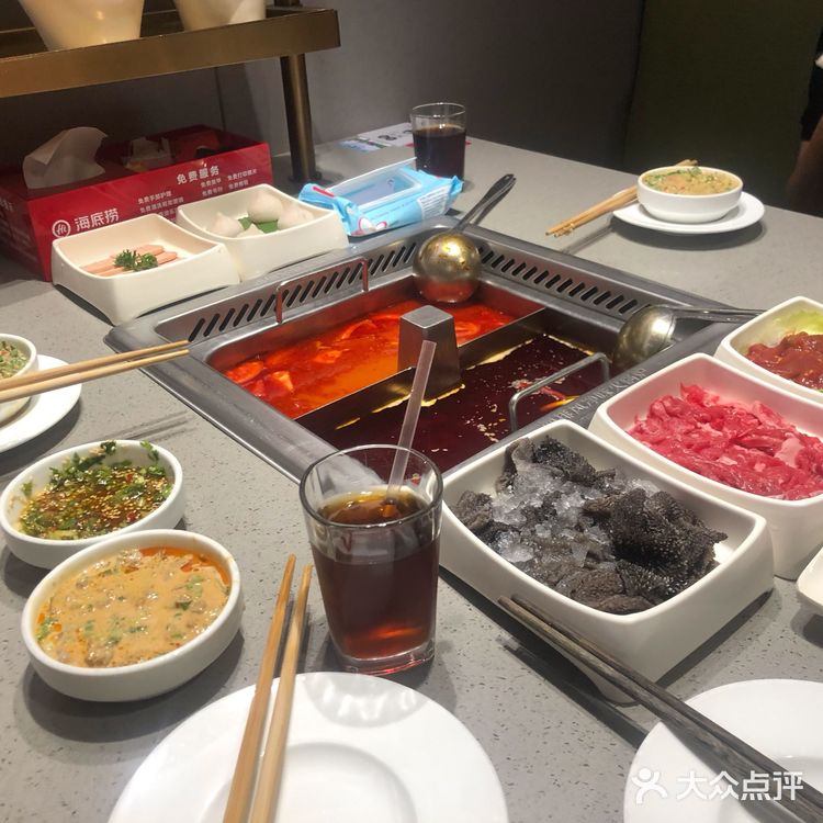深夜的海底捞格外的美味  赶着大学生折扣的6