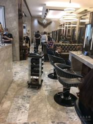 -AKOZO Beauty Salon