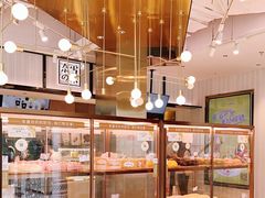 面包甜点陈列柜-奈雪的茶(观前街店)