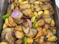 -老东镇啤酒屋海鲜加工·蒸汽海鲜·海鲜烧烤(台东店)