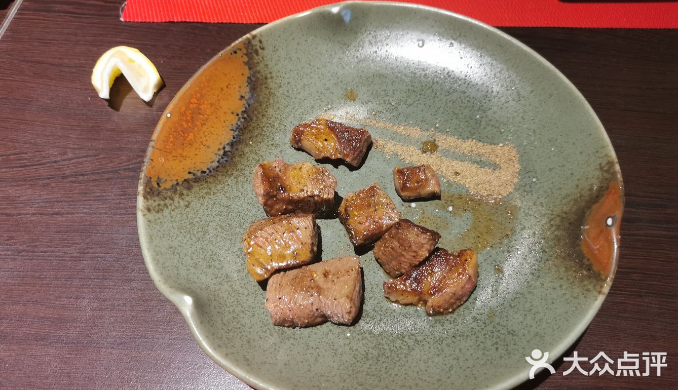 两百多块钱吃这么多东西值了