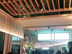 大堂-百春原湖南牛肉粉(百联世纪店)