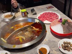 -忘情水鱼头·鲜鱼火锅(滨江中路店)