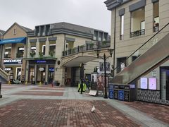 -王府井奥莱临潼小镇(临潼店)