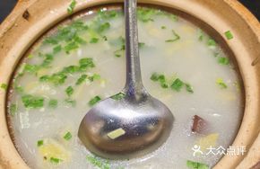 Warm Clay Pot Lamb Bone Soup