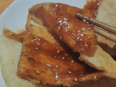 -大众跷脚牛肉馆·非遗传承单位(峨眉山店)