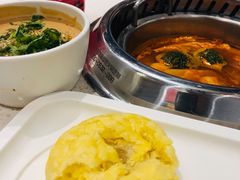 -龍歌自助小火锅(市南金茂湾店)