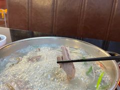 -老石黑山羊毛驴肉火锅(金凯广场店)