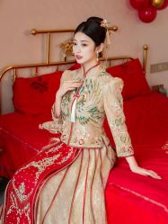 -MARRY ME高级婚纱礼服定制
