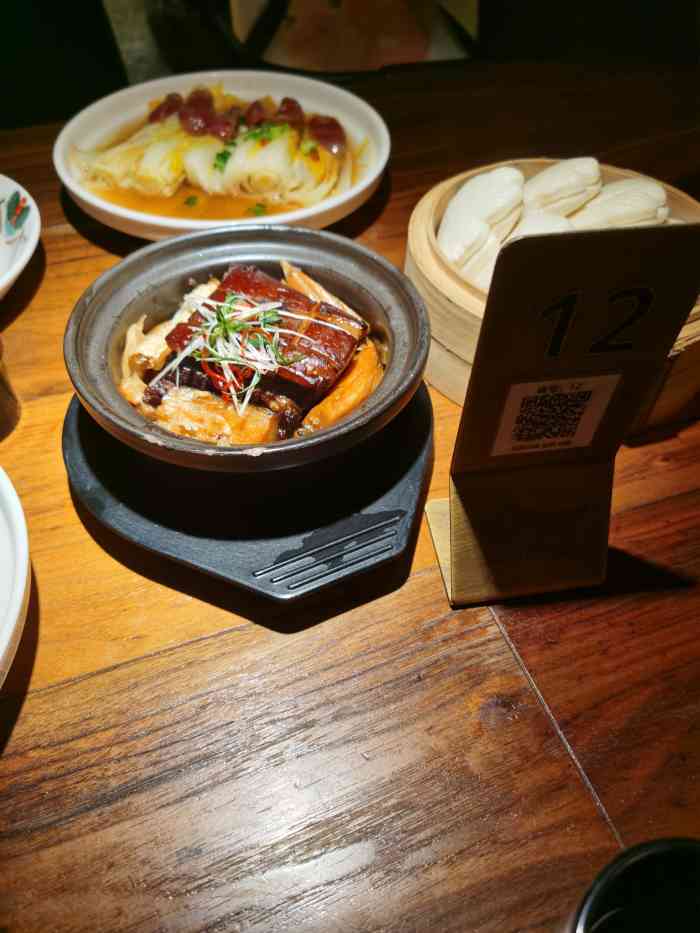 外婆家(南通八佰伴店)-"茶香鸡很嫩,就是太油了.烤肉超赞!想吃花.