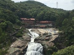 从第二条步游道看过去也很壮观-九鲤湖风景区