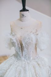 -予白婚纱礼服馆