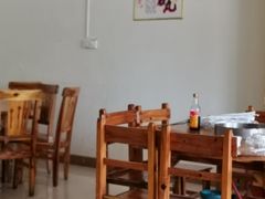 大堂-15年老字号鑫鑫猪肚鸡·椰子鸡海南火锅(兴隆华侨农场店)