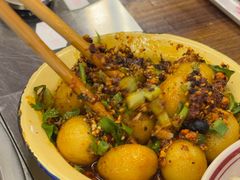 -拈签一笑黄牛肉辣卤串串