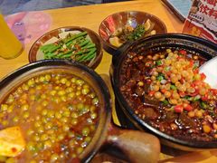 -有红鸡毛店·砂锅菜(抚琴夜市店)