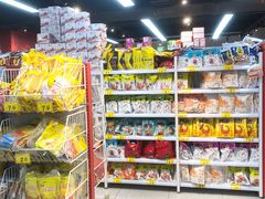 零售区-好特卖HotMaxx(杭州滨江宝龙城店)