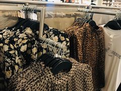 -H&M(鹏欣水游城店)