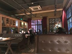 -70后饭吧(府河街店)
