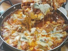 -亲昵春川鸡排(韩国美食街店)