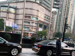 -上海龙之梦万丽酒店