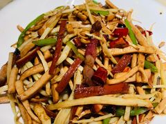 -梁家大院•农家菜(昆山会展中心店)