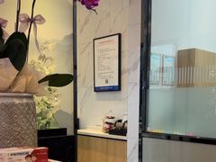 -粤港恒生口腔连锁(环球店)