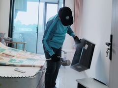 -魔方娱乐空间(兴华路店)