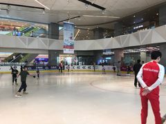 -冰纷万象滑冰场(南山万象天地店)