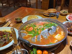 -亮欢寨酸汤鱼(沙冲路店)
