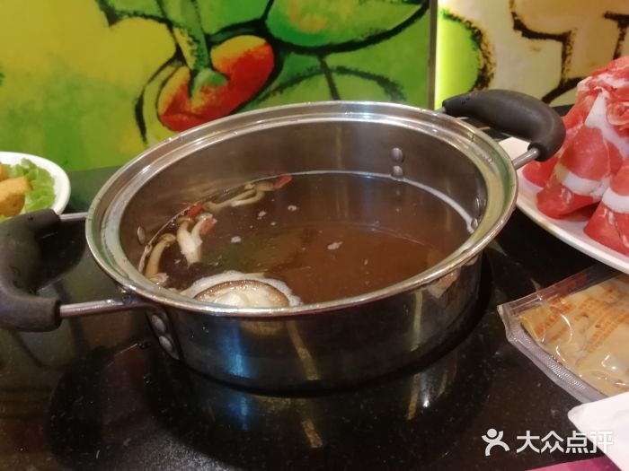 呷哺呷哺(世贸.工三店)菌汤锅底图片