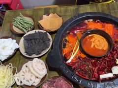 -黄潇洒老火锅(九眼桥宏济巷店)