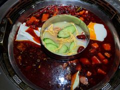 酸汤鸭鸳鸯锅-火鳳祥美蛙牛肉自助(青悦城店)