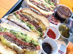 -The Habit Burger Grill 哈比特汉堡(复兴soho店)