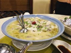 回味酸菜鲈鱼-山泉公馆酒家(广州东站店)