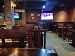 大堂-新疆烧烤王(广灵店)