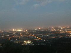 -鬼笑石后山停车场