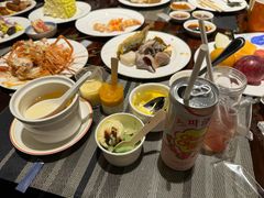 -广州万富希尔顿酒店·感趣自助餐厅·金秋蟹宴生蚝海鲜刺身烧烤