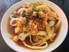 -烤肉小伙烤肉店