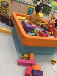 -孩子王童乐园(唐山万达广场店)