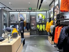 -ARC'TERYX始祖鸟(北京王府中环店)
