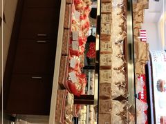 -红宝石·鲜奶小方·海派西点房(南丹店)