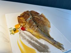 -赶海部落海鲜城(海阳路店)